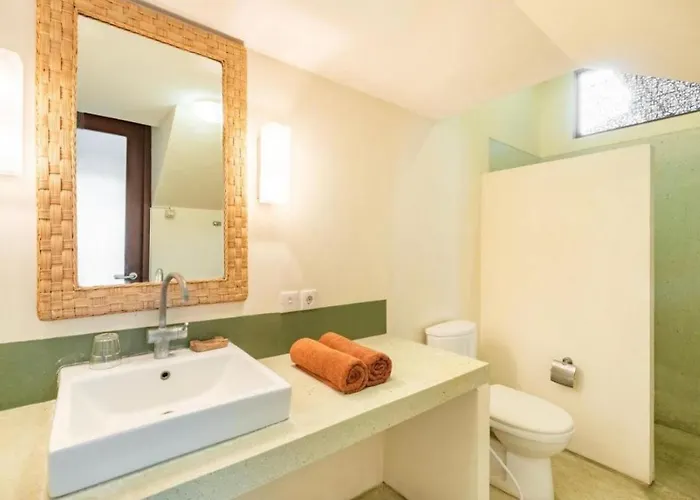 4 Bedroom Private Umalas 2 *
