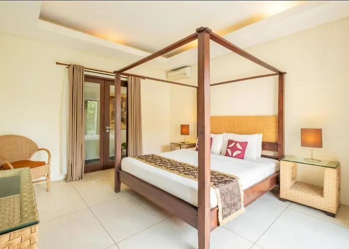 4 Bedroom Private Umalas 2 *